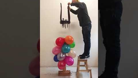 Vorschaubild zum Video. Aktivieren, um das Video zu laden und abzuspielen.